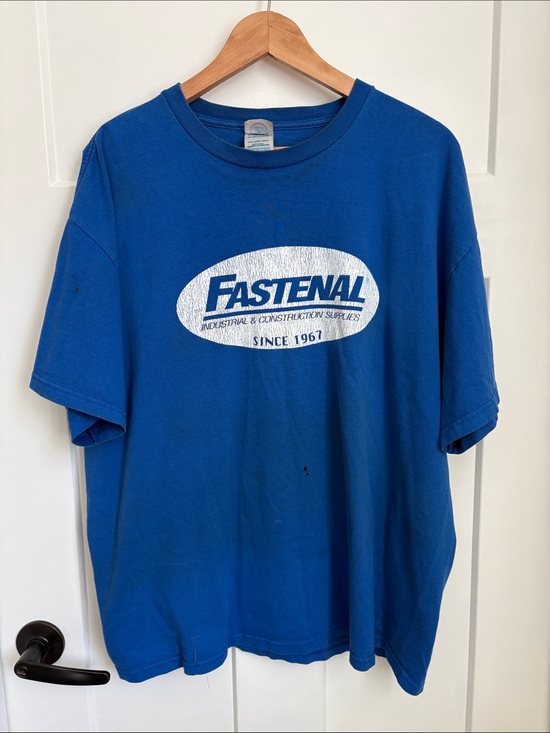 VTG 100% cotton Men's Royal Blue Tee with White Fastenal Logo